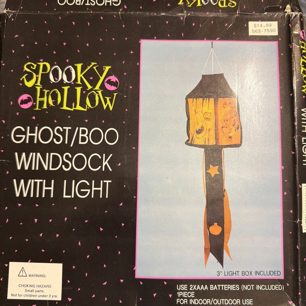 VINTAGE HANGING GHOST/BOO WINDSOCK W/LIGHT- HALLOWEEN - SPOOKY Hollow‎